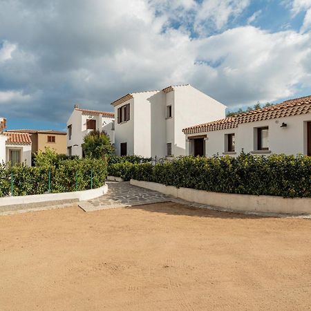 Отель Residenza L'Alzoni Сан-Теодоро Экстерьер фото