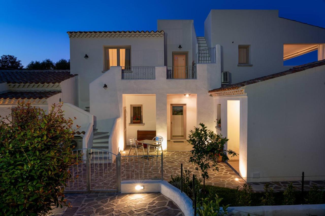 Отель Residenza L'Alzoni Сан-Теодоро Экстерьер фото