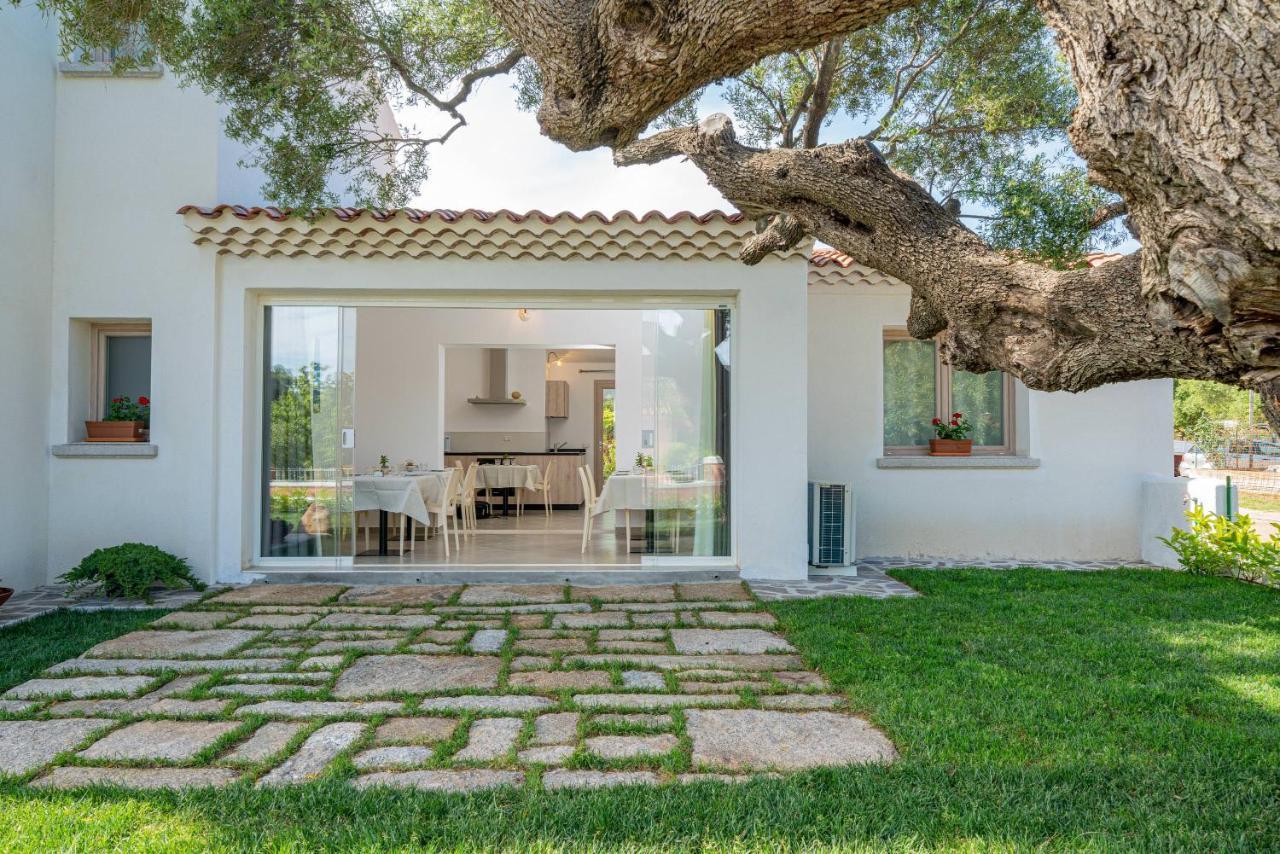 Отель Residenza L'Alzoni Сан-Теодоро Экстерьер фото