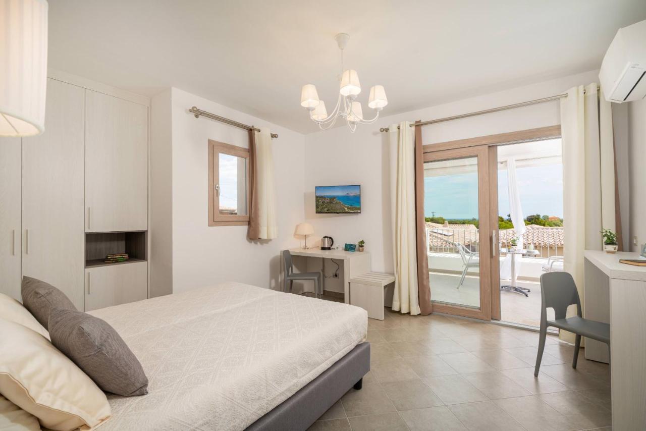 Отель Residenza L'Alzoni Сан-Теодоро Экстерьер фото