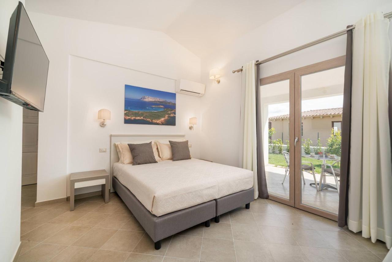 Отель Residenza L'Alzoni Сан-Теодоро Экстерьер фото