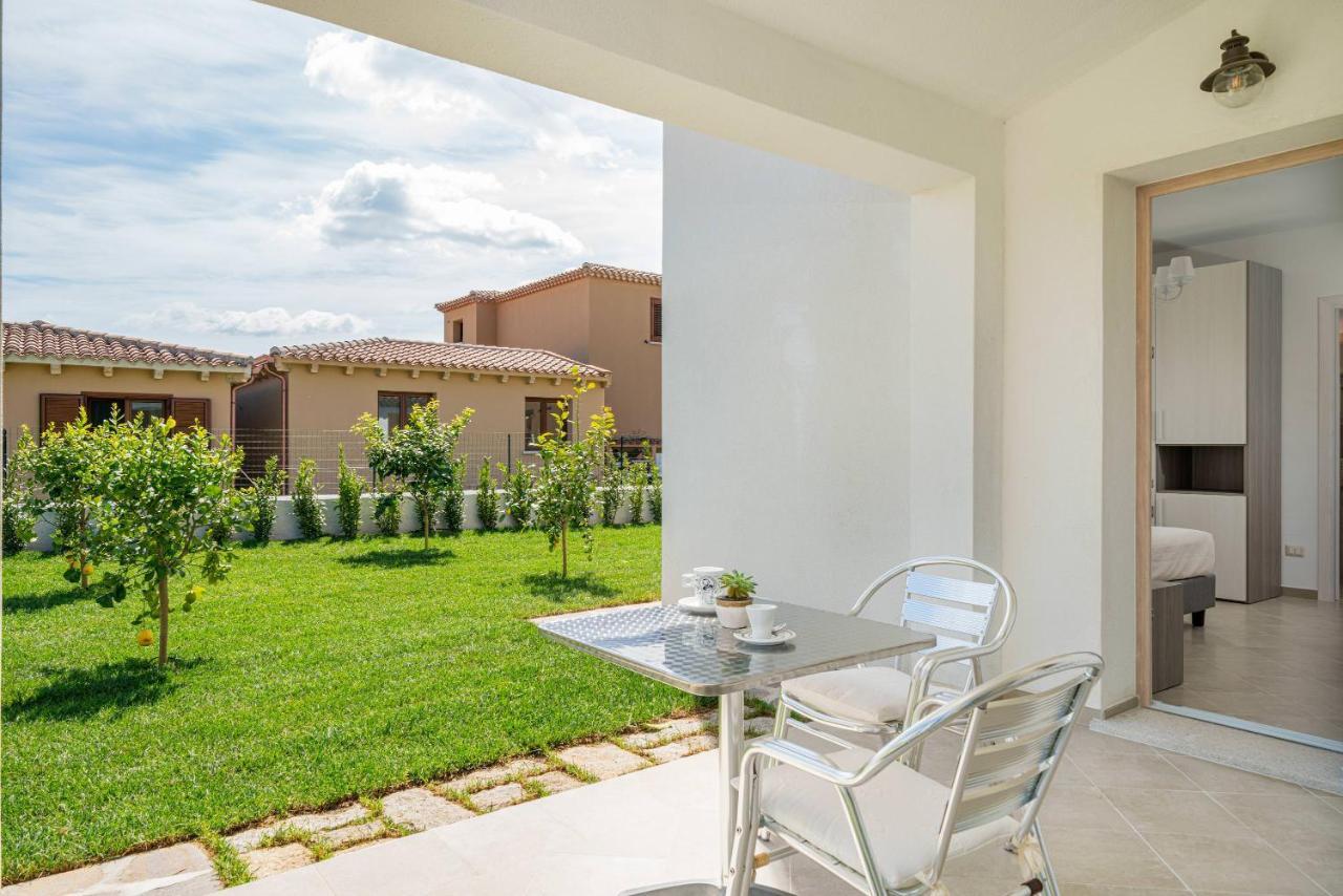 Отель Residenza L'Alzoni Сан-Теодоро Экстерьер фото