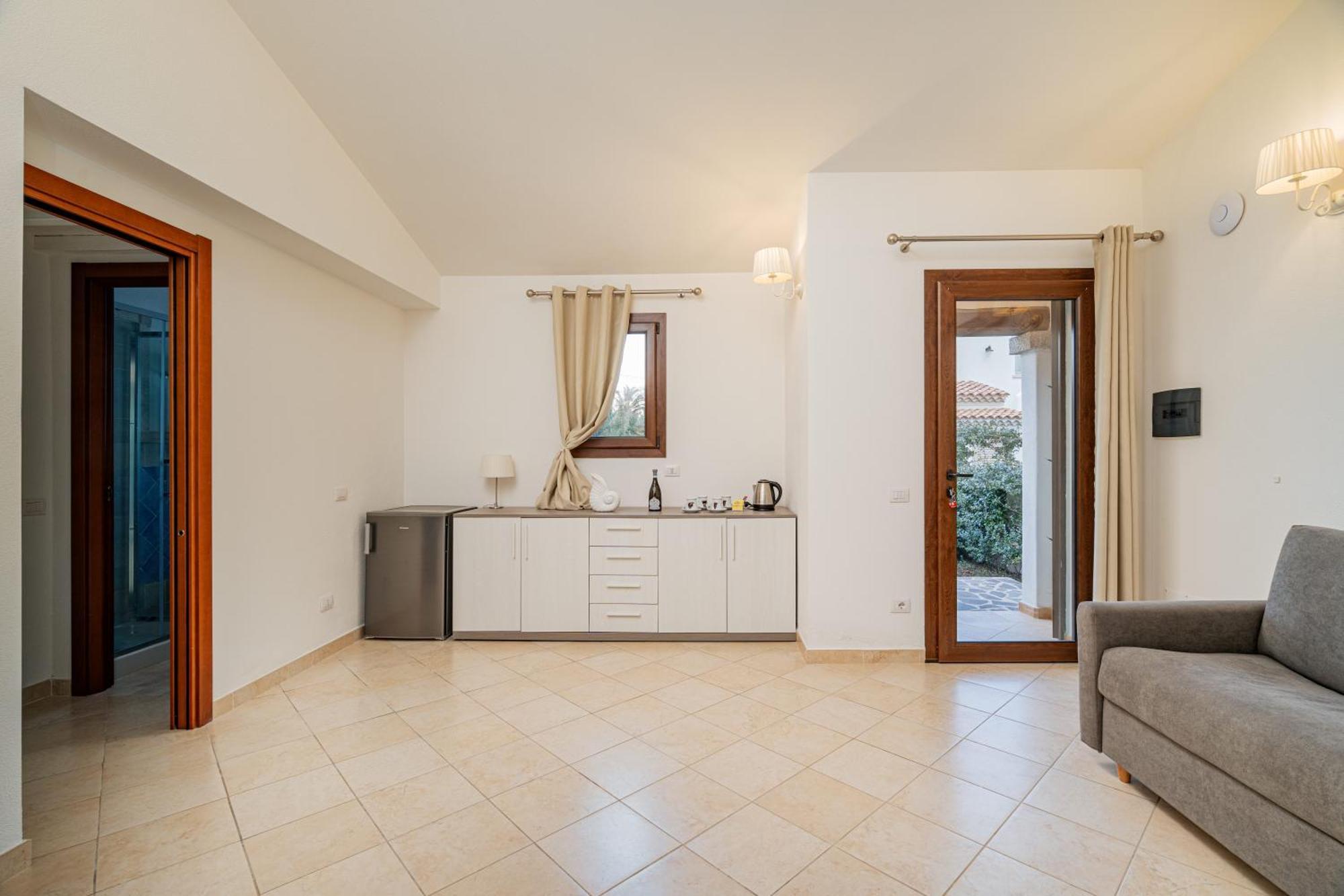 Отель Residenza L'Alzoni Сан-Теодоро Экстерьер фото