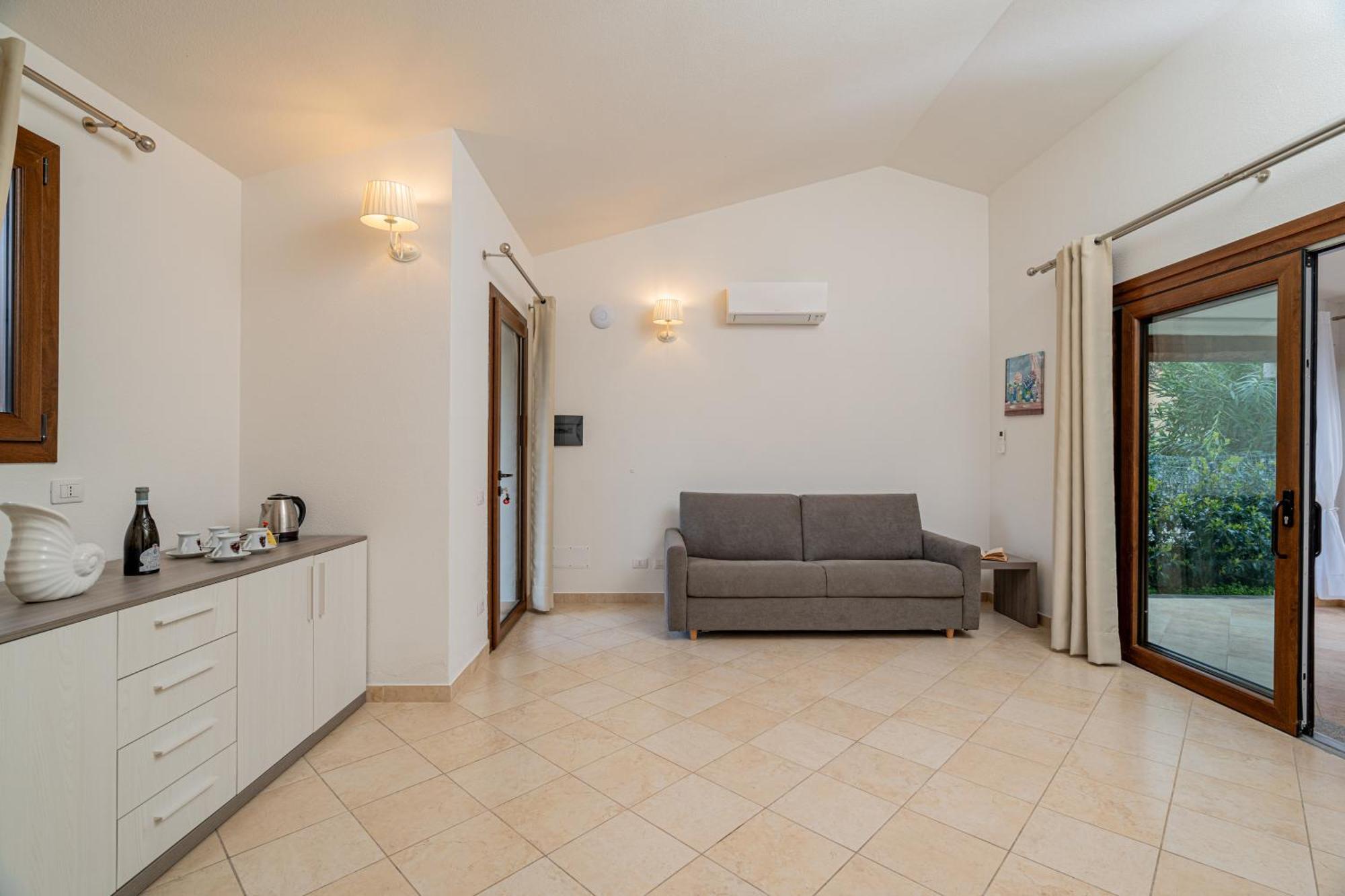 Отель Residenza L'Alzoni Сан-Теодоро Экстерьер фото